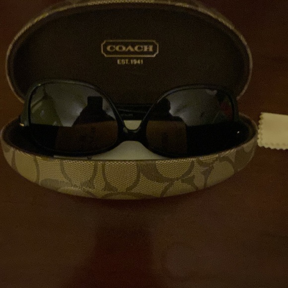 “Coach” brand glasses/sunglasses case. Fantastic shape! Very stylish! Unisex - Picture 5 of 10
